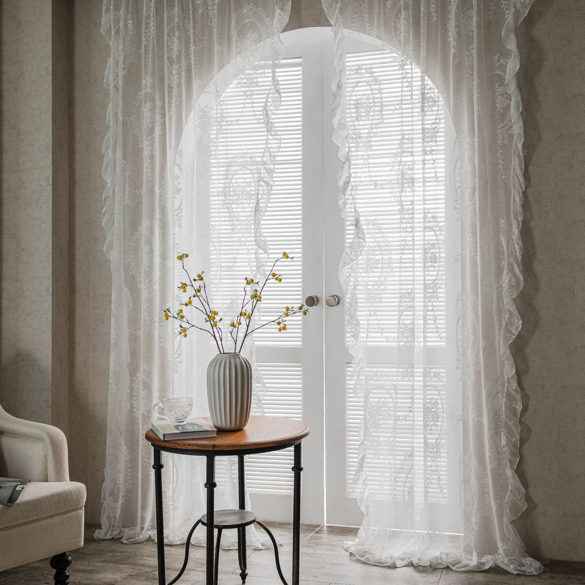 Lace-trimmed Balcony Bay Window With White Sand Partition And Wavy Pastoral Curtains - My Store