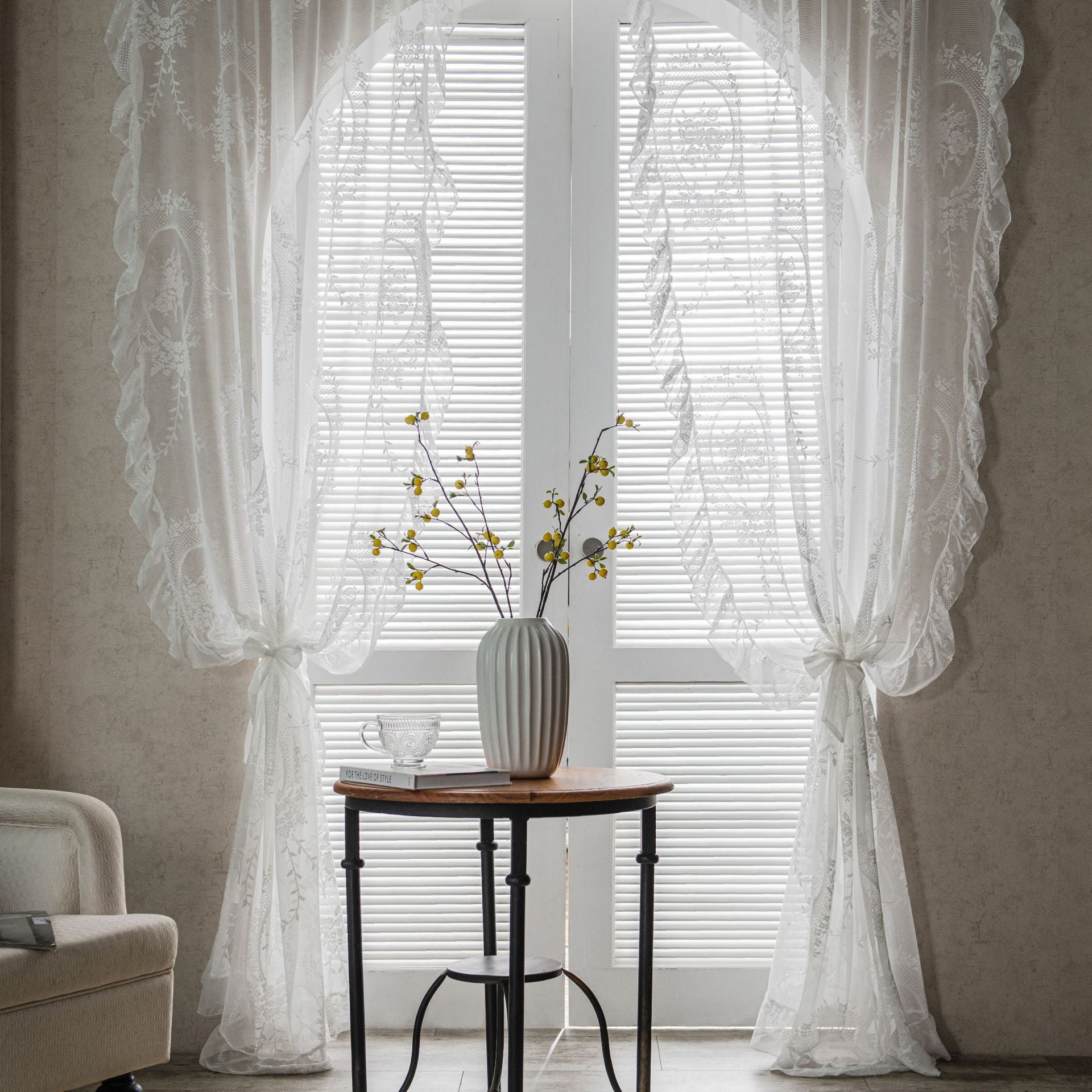 Lace-trimmed Balcony Bay Window With White Sand Partition And Wavy Pastoral Curtains - My Store