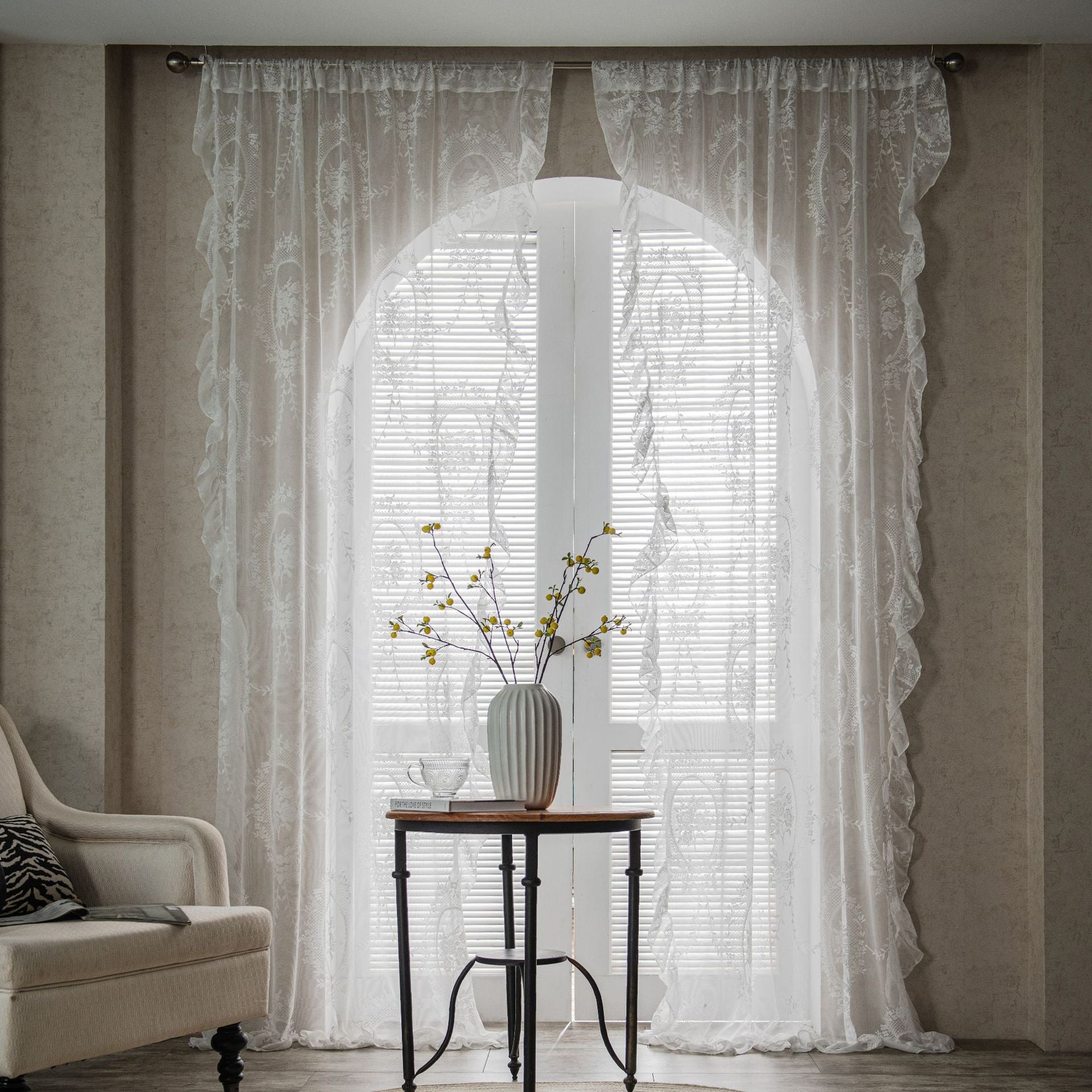 Lace-trimmed Balcony Bay Window With White Sand Partition And Wavy Pastoral Curtains - My Store